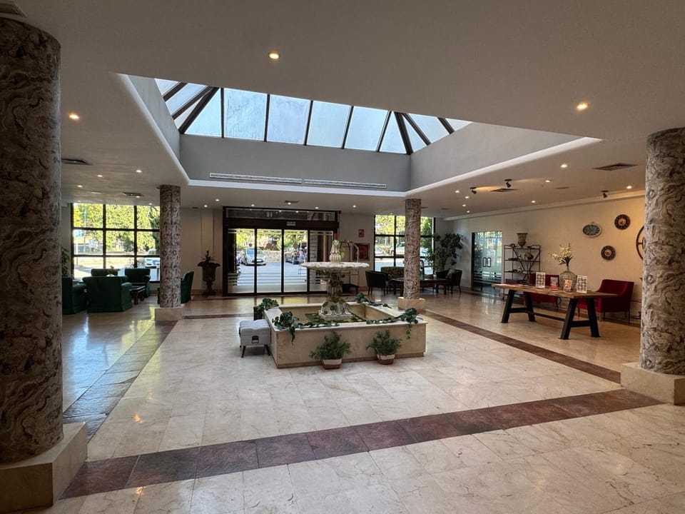 Facade/entrance, Lobby or reception