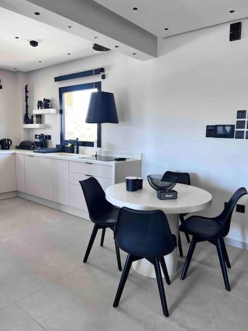 Lagonisi 2 bedroom luxury Apartment by the sea! Apartment in East Attica Regional Unit, Greece