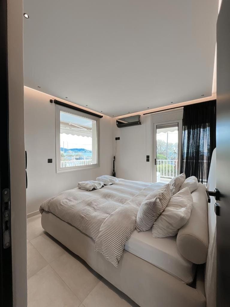 Lagonisi Luxury apartment 2 by the sea Apartment in East Attica Regional Unit, Greece