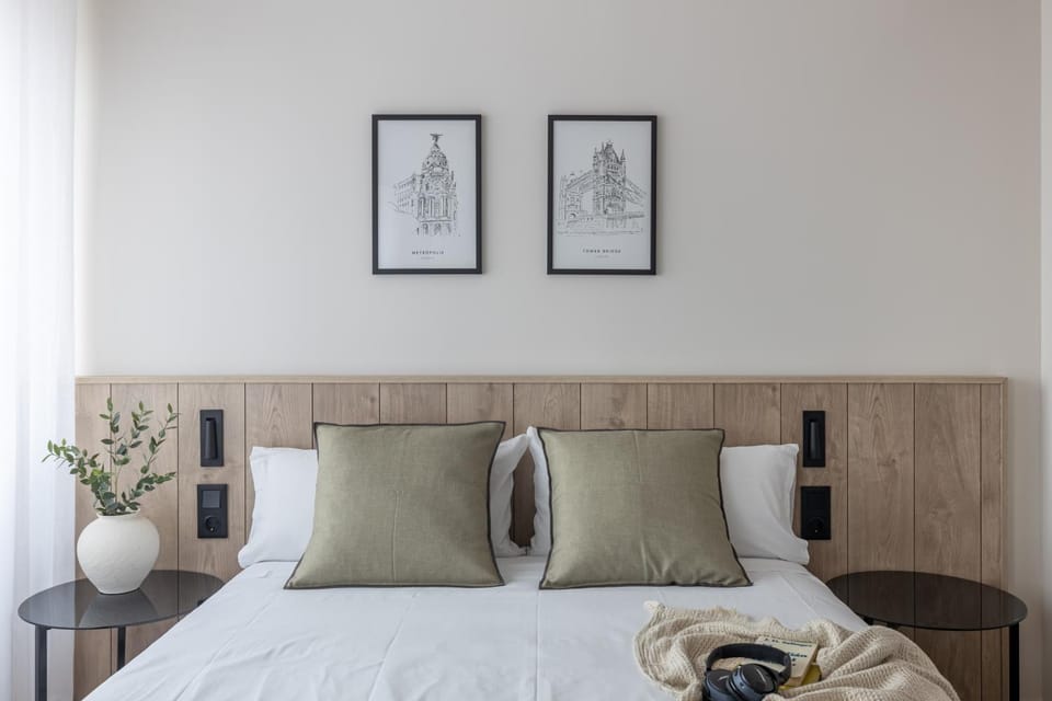 Bed, Bedroom