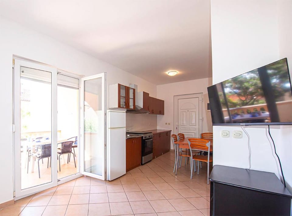 Balcony/Terrace, Living room, stove, kitchen