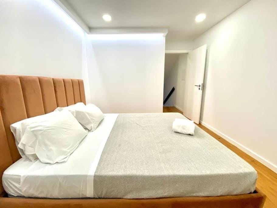 OHH-Padre Antonio Vieira Flat- HU Apartment in Porto