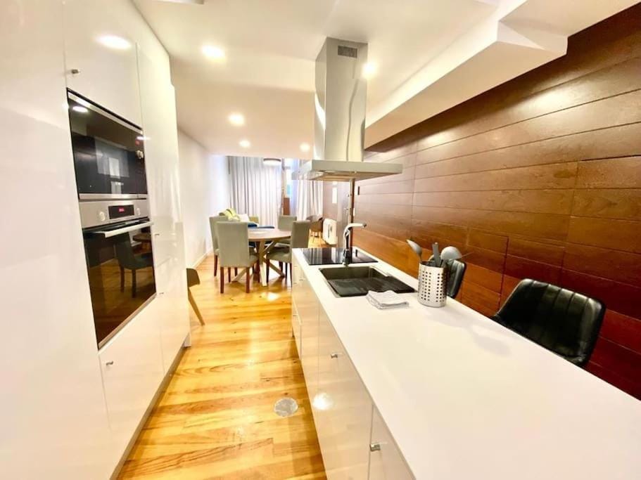 OHH-Padre Antonio Vieira Flat- HU Apartment in Porto