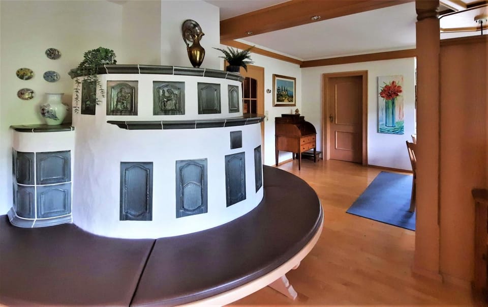 Living room, Decorative detail