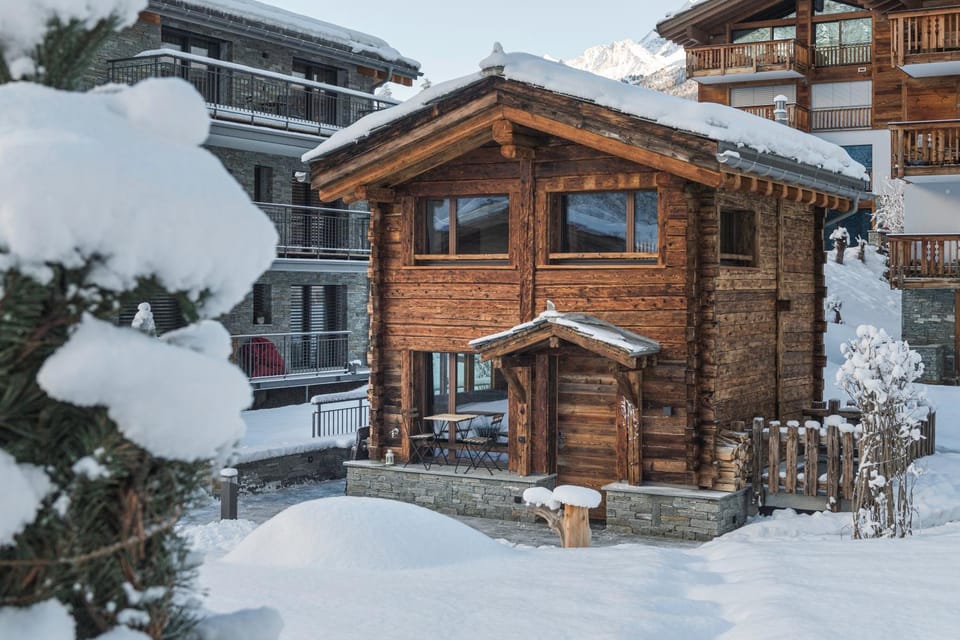 Property building, Winter