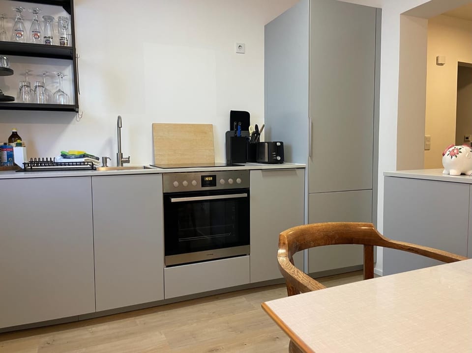 Kitchen or kitchenette, dishwasher, pet friendly, toaster