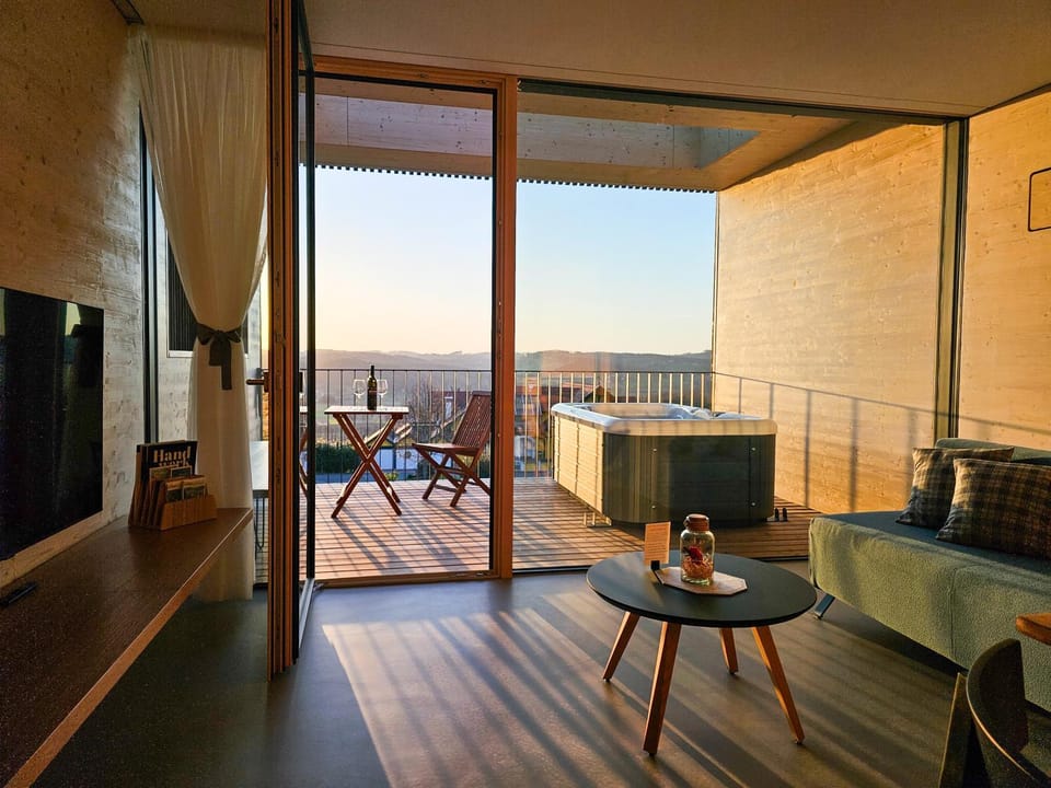 Property building, Balcony/Terrace, Swimming pool
