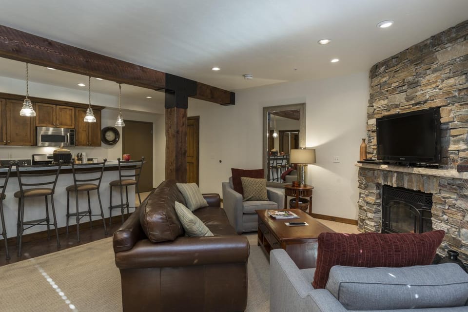 2 Bedroom Condo with Spa - Silver Baron Lodge Apartment in Park City