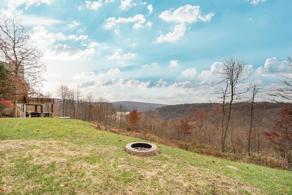 Natural landscape, Garden, Garden view, Mountain view, fireplace