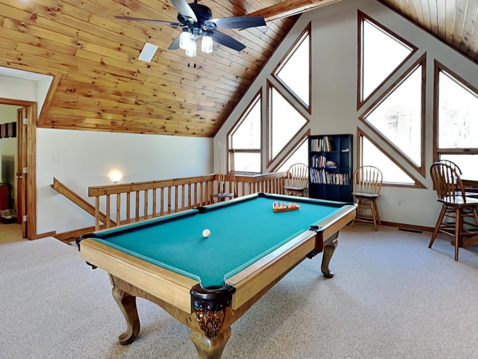 Lake Dreaming House in Deep Creek Lake