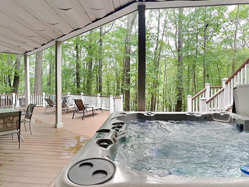 Lake Dreaming House in Deep Creek Lake