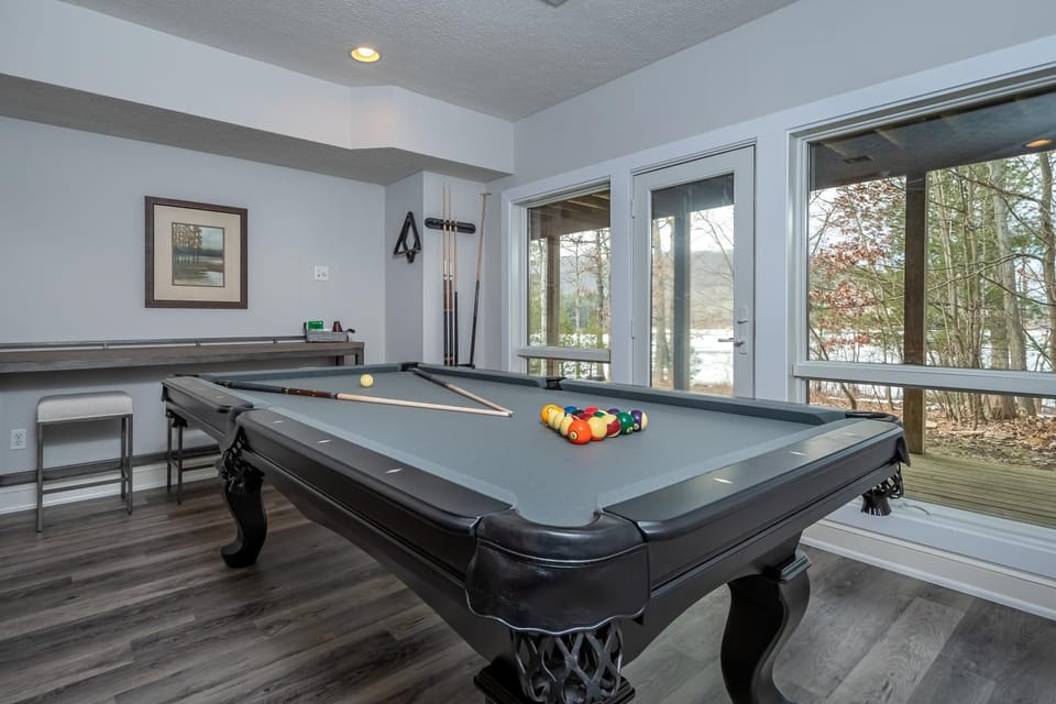 Natural landscape, Billiard, Game Room, Garden view