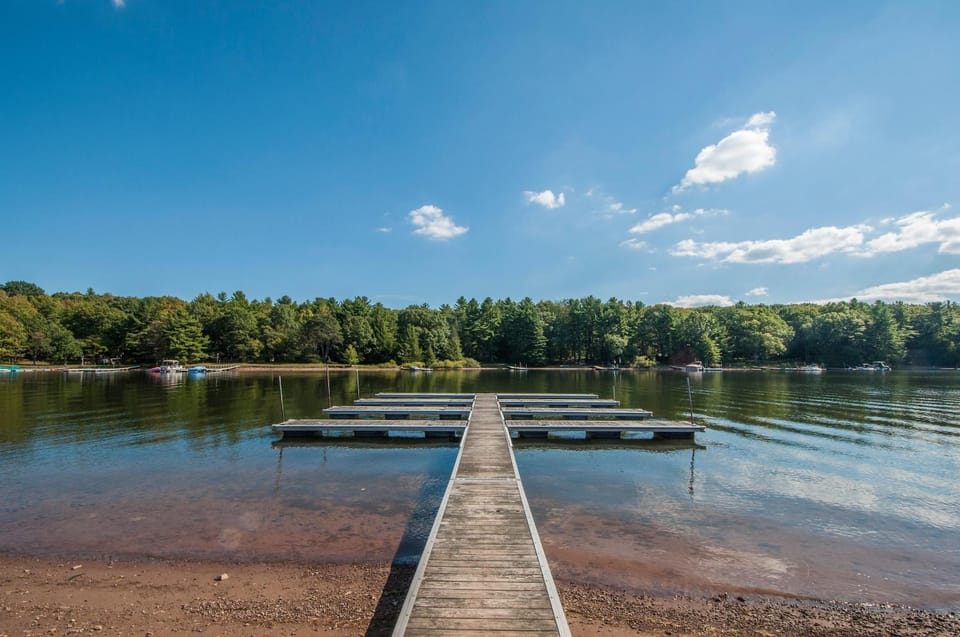 Natural landscape, Fishing, Beach, Canoeing, Garden view, Lake view