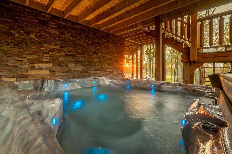 Natural landscape, Hot Tub, View (from property/room), Garden view