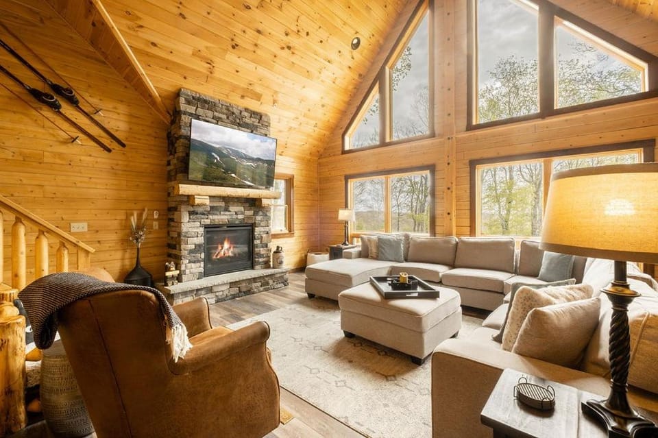 TV and multimedia, Living room, Seating area, Garden view, fireplace, furniture