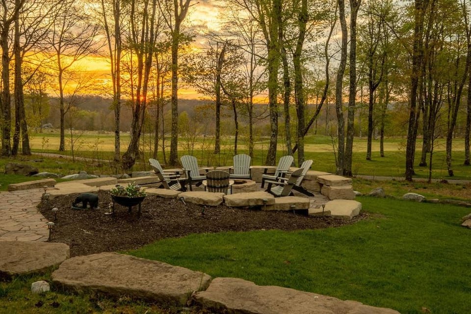 Patio, Natural landscape, BBQ facilities, Garden, Seating area, Garden view, Sunset
