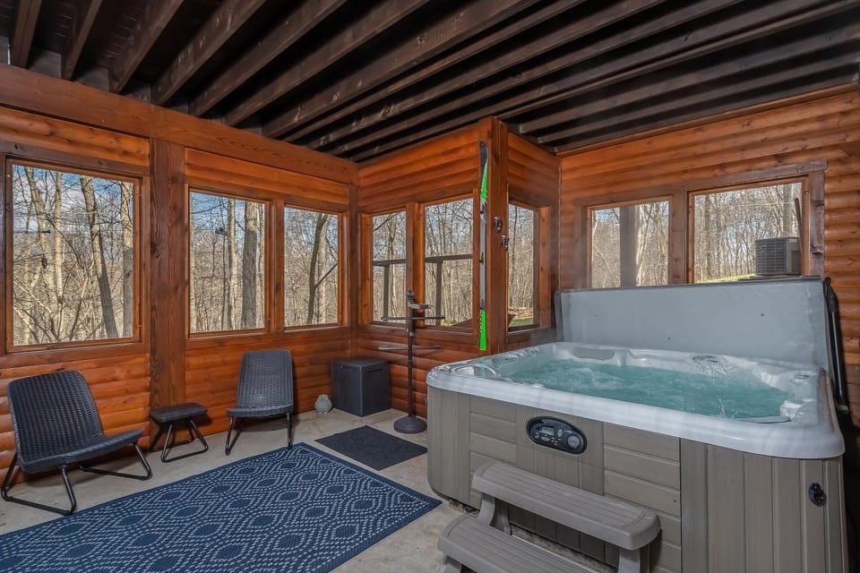 Hot Tub, Seating area, Garden view