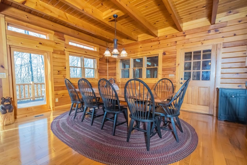 Seating area, Dining area, Garden view, furniture