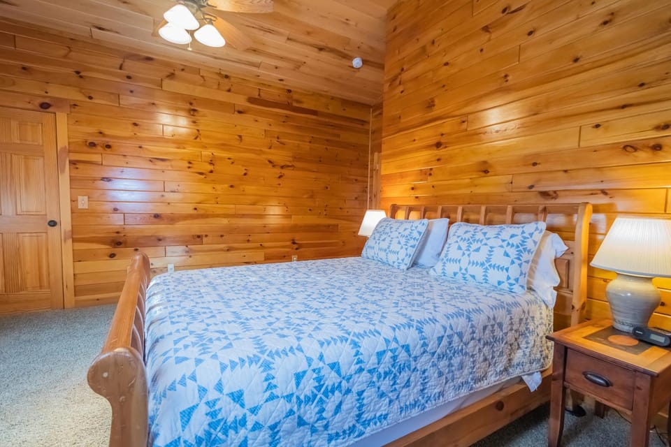 Skylodge House in Deep Creek Lake
