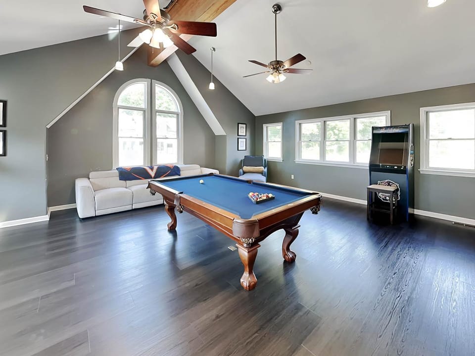 VVS - Very Very Special House in Deep Creek Lake