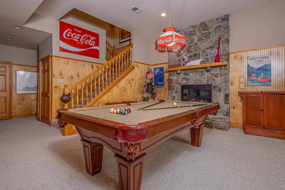 Billiard, Game Room, fireplace, furniture