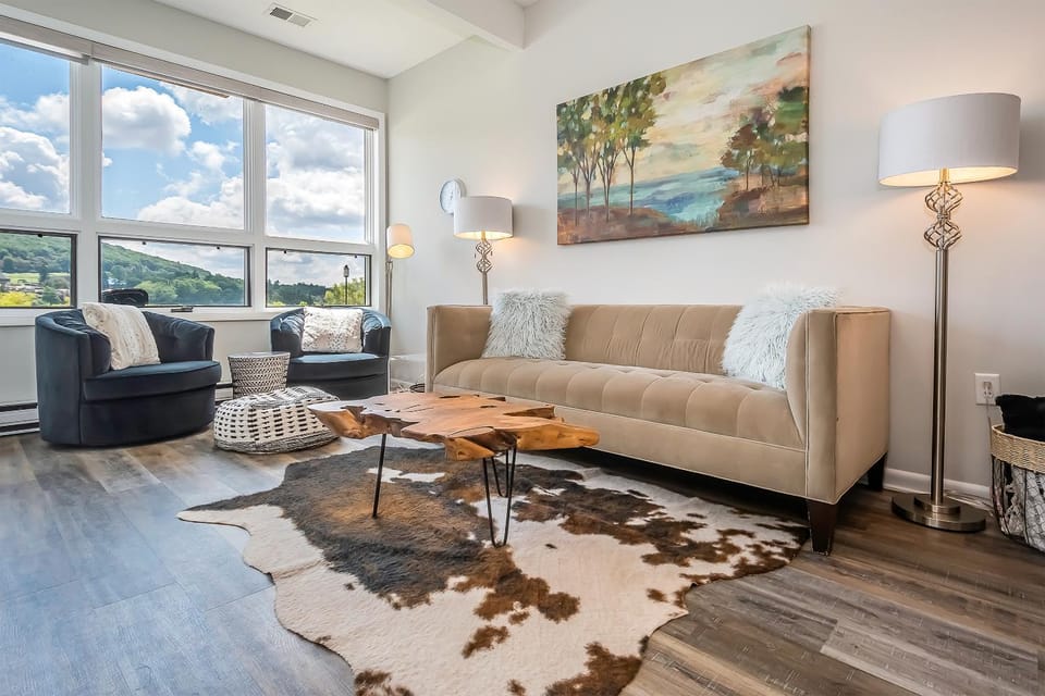 View (from property/room), Living room, Seating area, furniture