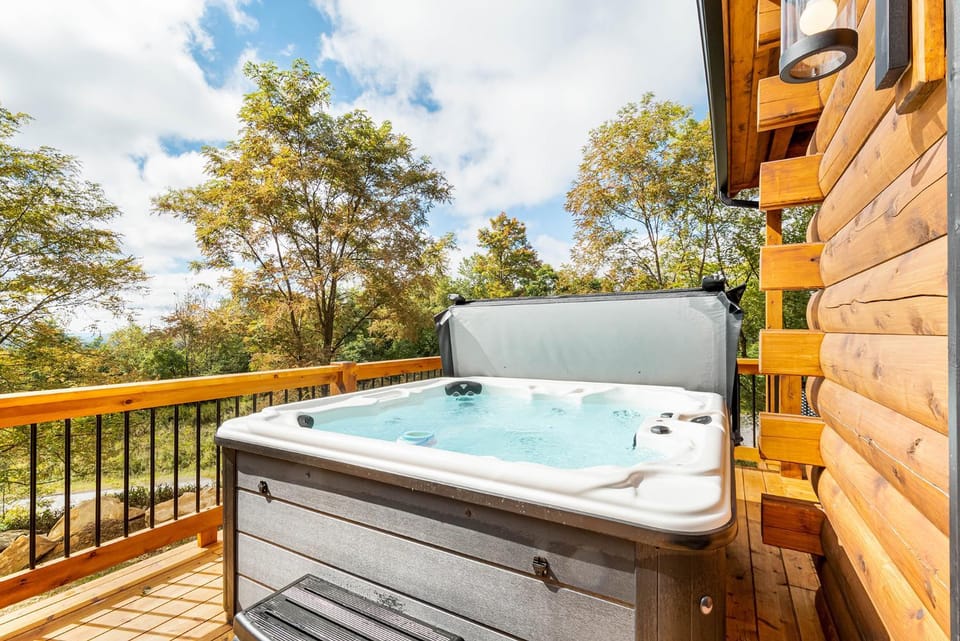 Sunshine Chalet House in Deep Creek Lake