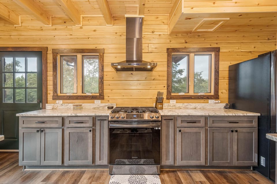 Kitchen or kitchenette, oven, stove, kitchen