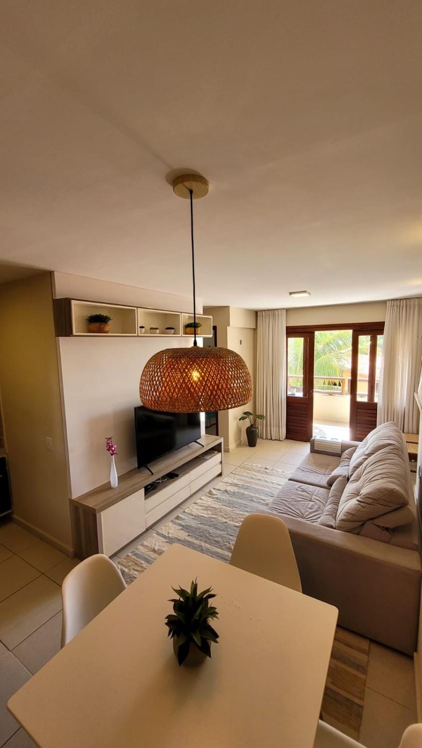 Bed, TV and multimedia, Living room, Lounge or bar, Seating area, Dining area, air conditioner