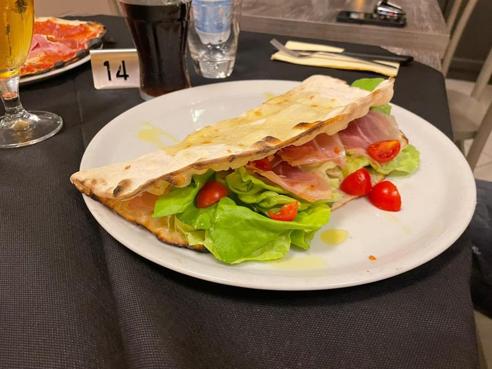 Albergo pizzeria 76 06 Hotel in Emilia-Romagna
