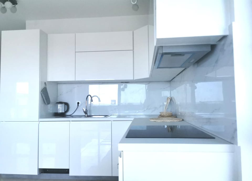 Kitchen or kitchenette, pet friendly, stove