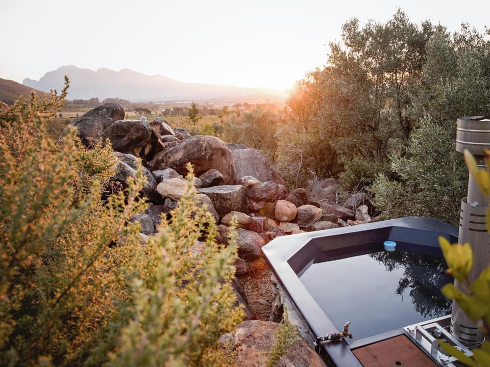 Natural landscape, Hot Tub, Mountain view, Pool view, Sunset