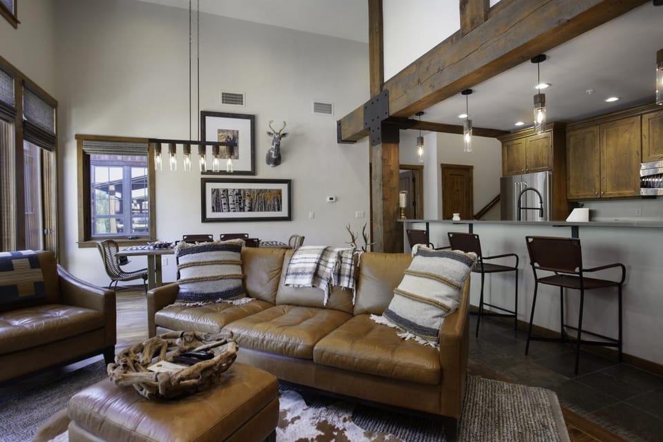 3 Bedroom Condo with Spa - Silver Baron Lodge Apartment in Park City
