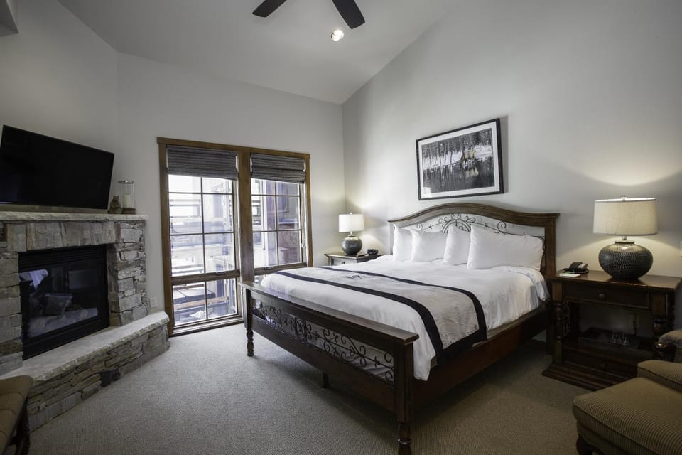 3 Bedroom Condo with Spa - Silver Baron Lodge Apartment in Park City