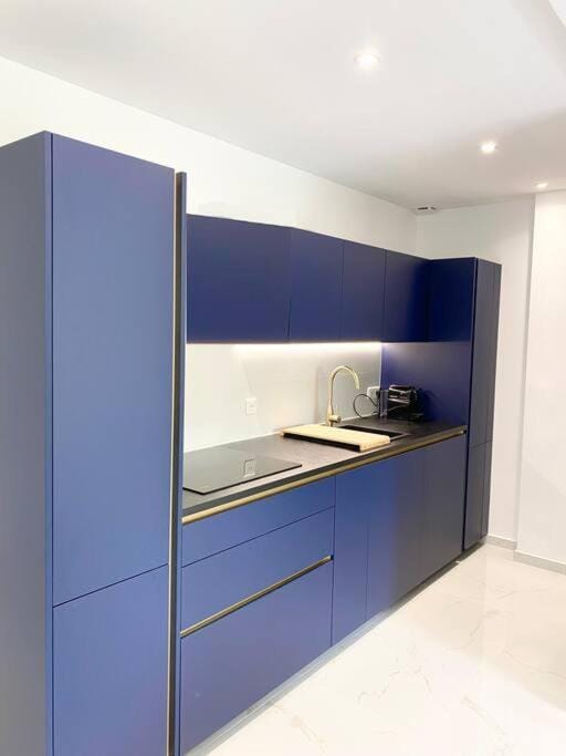 Exceptionnel T4 Hyper centre Juan Les Pins 90M2 Apartment in Antibes