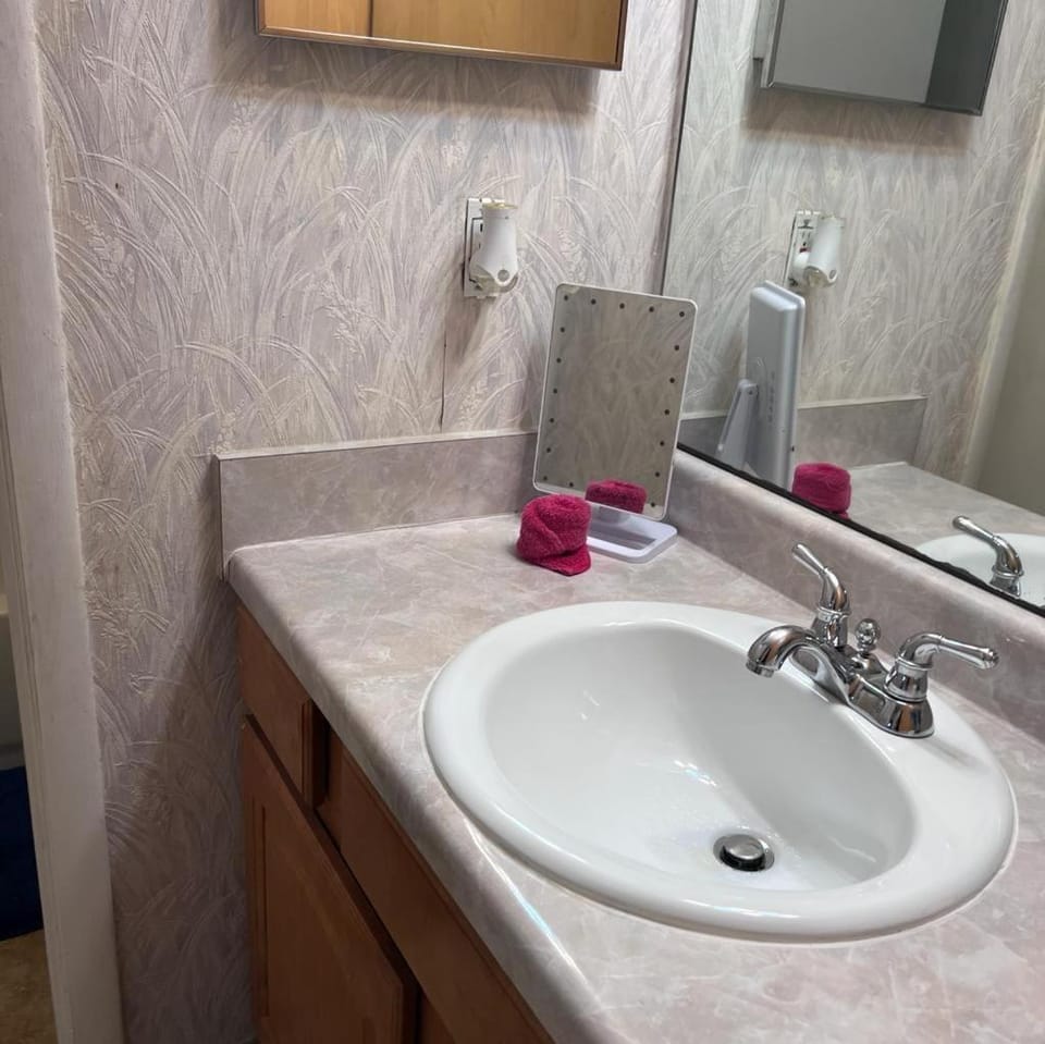 #2BR Cozy Villa - Mins to Historic STM Amusement Park! Villa in Tucker