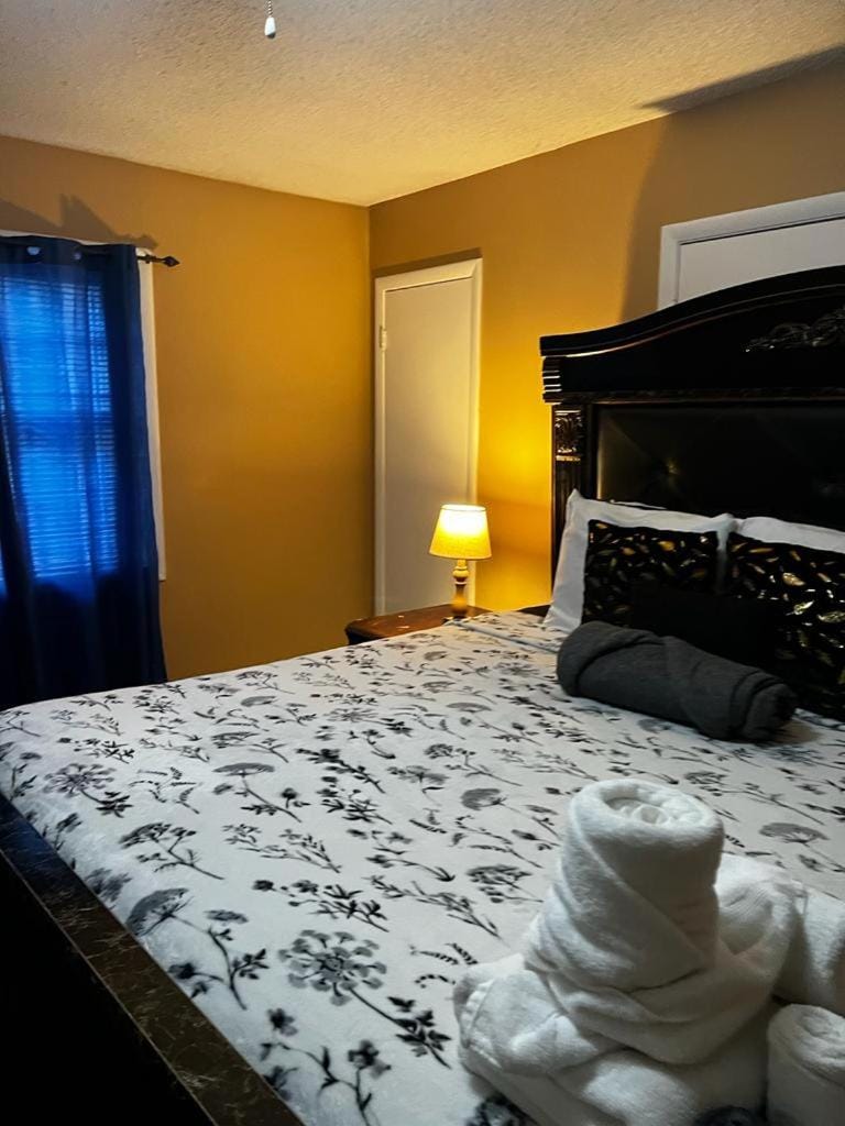 #2BR Cozy Villa - Mins to Historic STM Amusement Park! Villa in Tucker