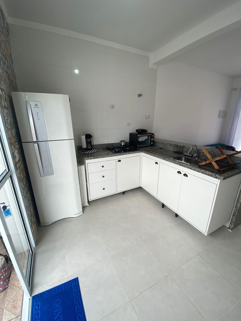 Kitchen or kitchenette, pet friendly, stove