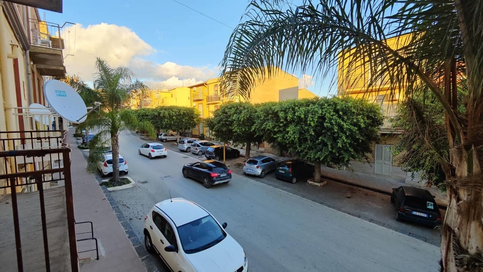 Bird's eye view, Street view