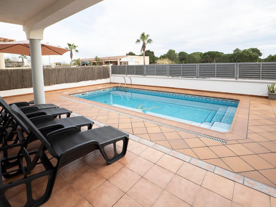 Balcony/Terrace, Swimming pool