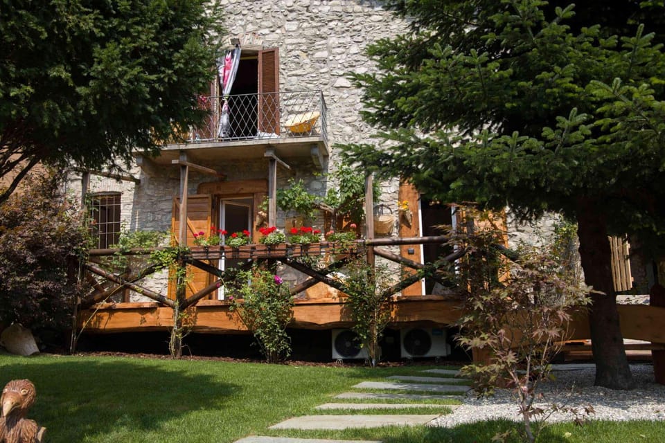 Property building, Garden