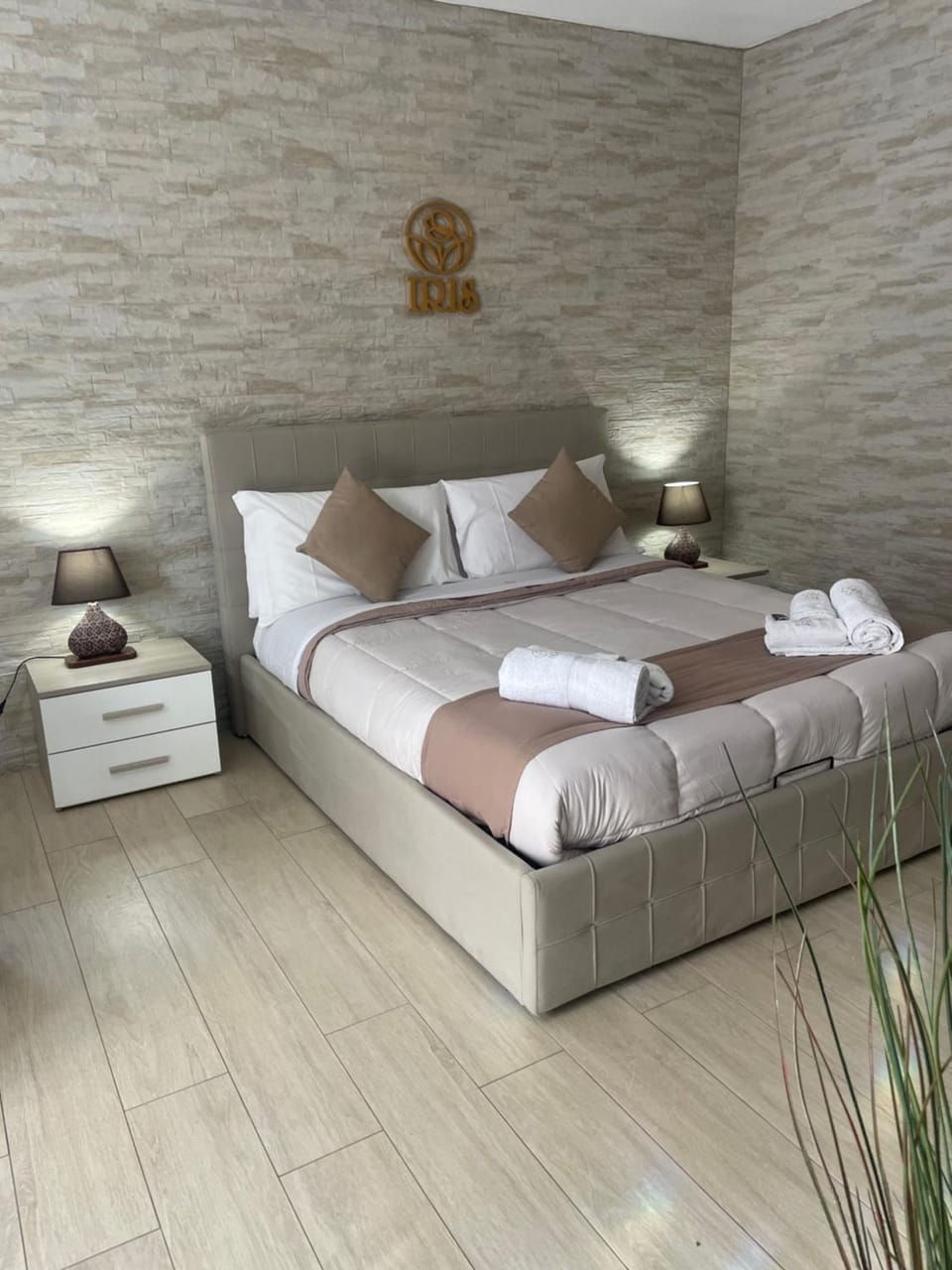 Kleosuite Iris Opera Ortigia Apartment in Syracuse