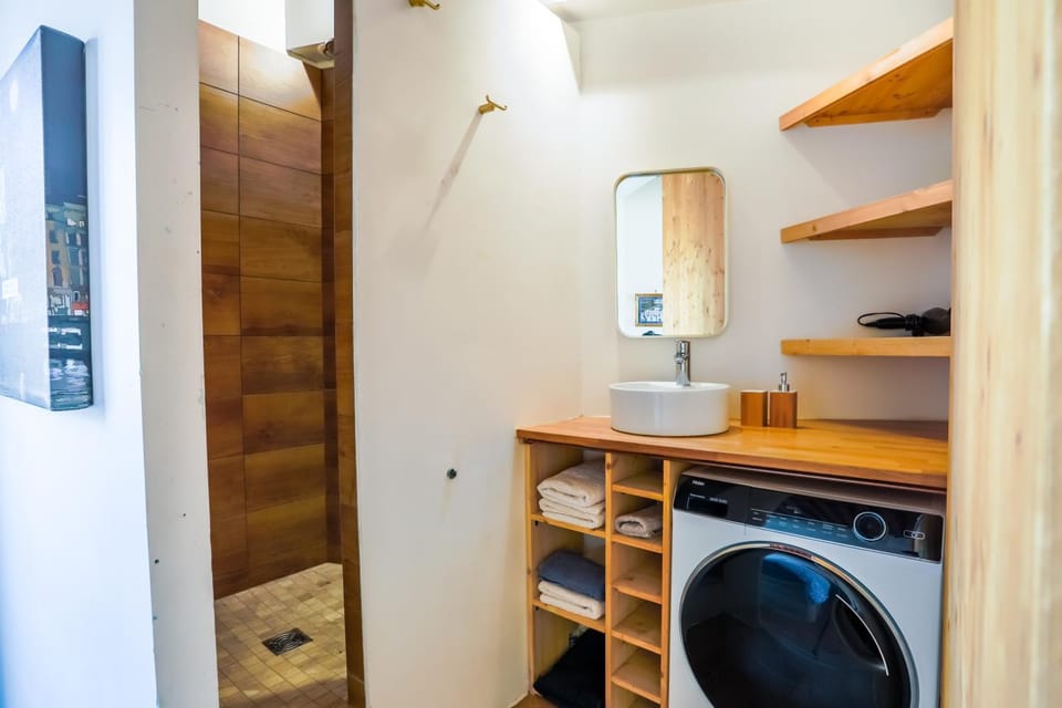 Shower, Bathroom, washing machine