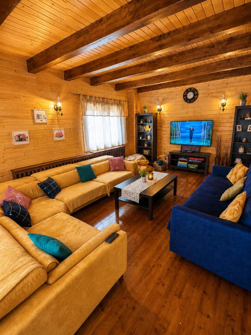 Communal lounge/ TV room, TV and multimedia, Living room, Seating area