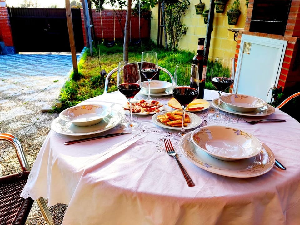 Garden, Dining area, Garden view