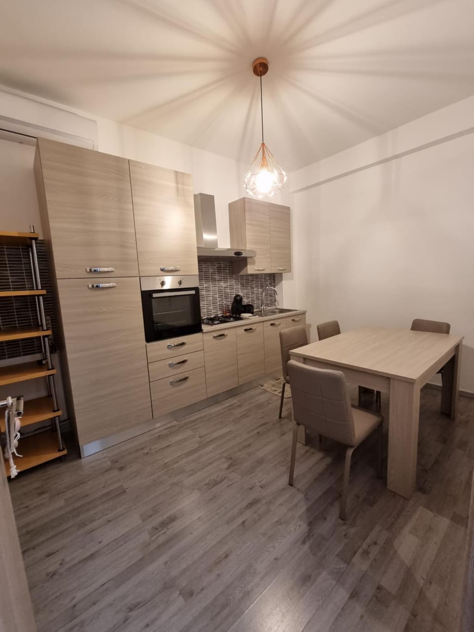 Kitchen or kitchenette, Dining area, pet friendly, stove