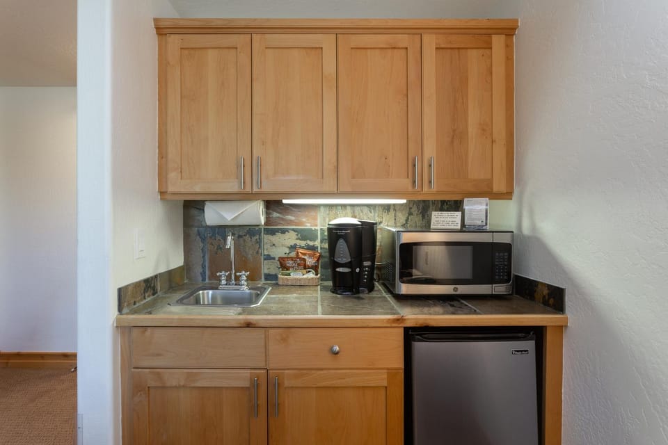 Hotel Room - The Lodges at Deer Valley Hotel in Park City