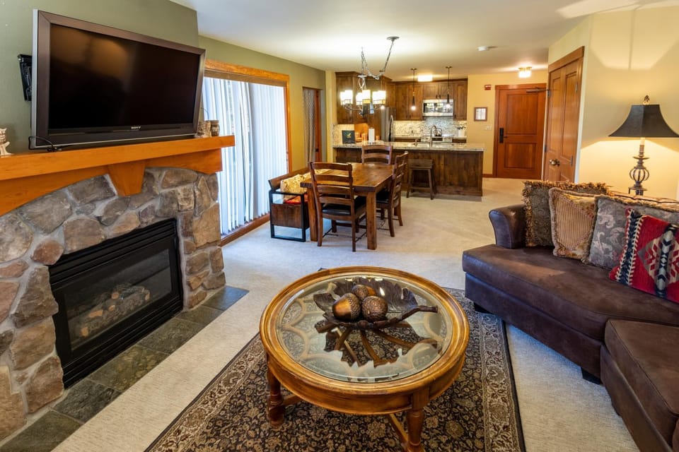 2215 - Two Bedroom Deluxe Eagle Springs East Apartment in Wasatch County