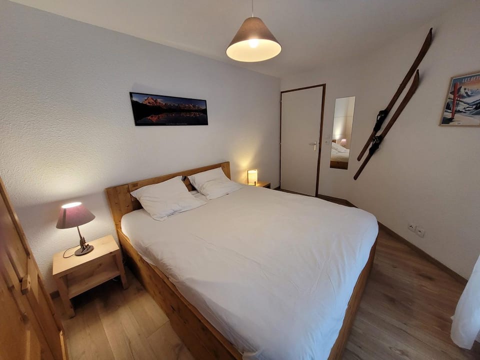 Appartement lumineux rénové pour 4 pers. proche centre avec parking et wifi inclus Apartment in Les Gets