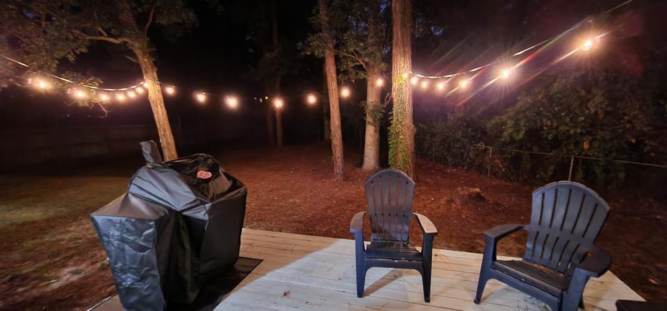 Patio, Night